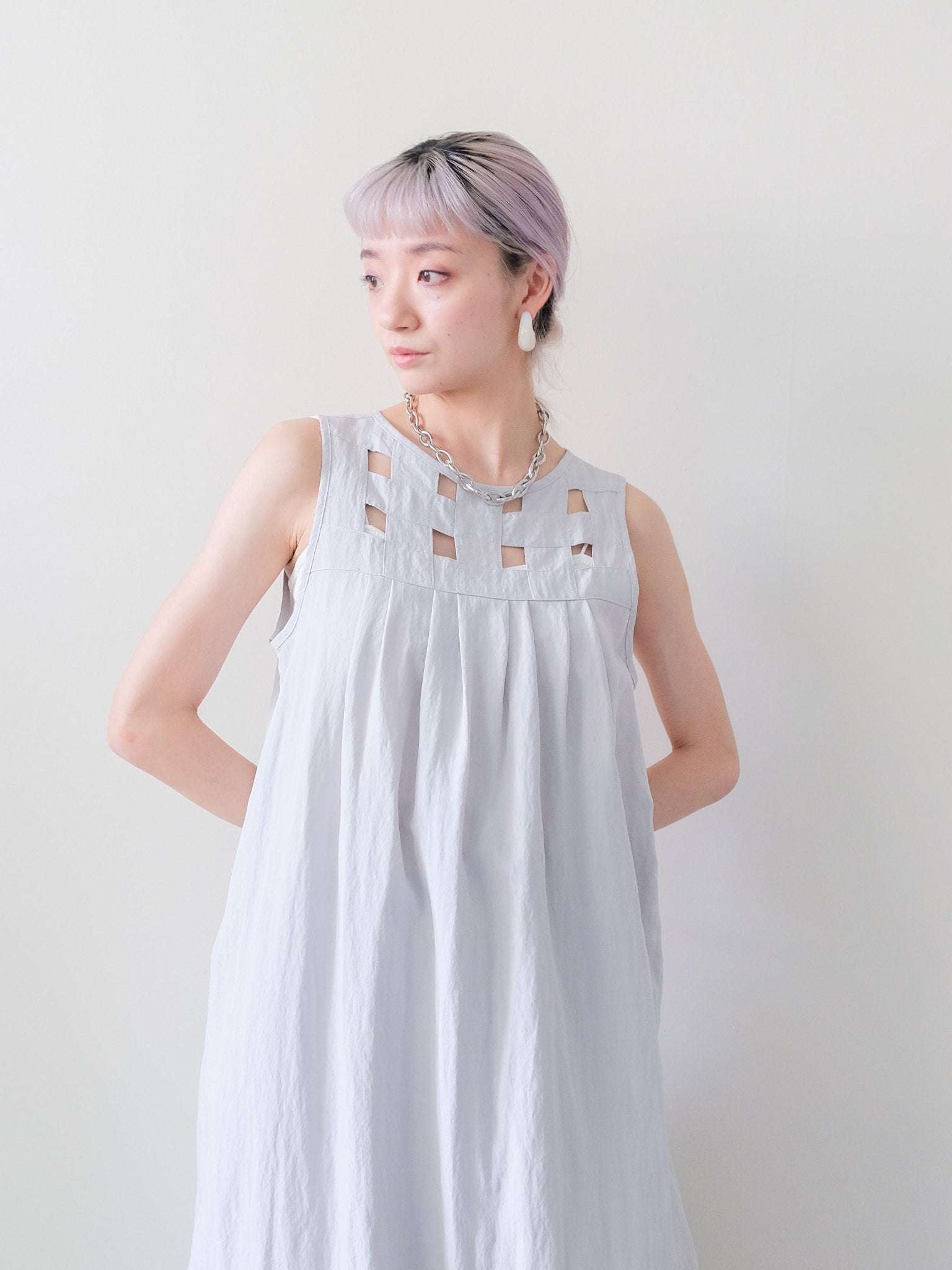Cutwork Tuck Long Dress(カットワークタックロングワンピース)[601629]gray