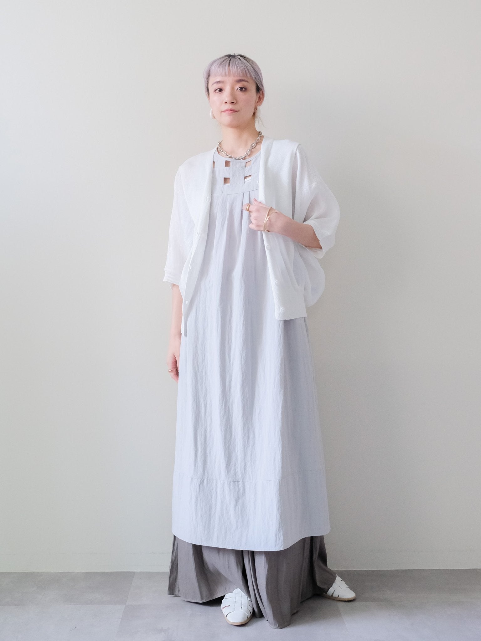 Cutwork Tuck Long Dress(カットワークタックロングワンピース)[601629]gray
