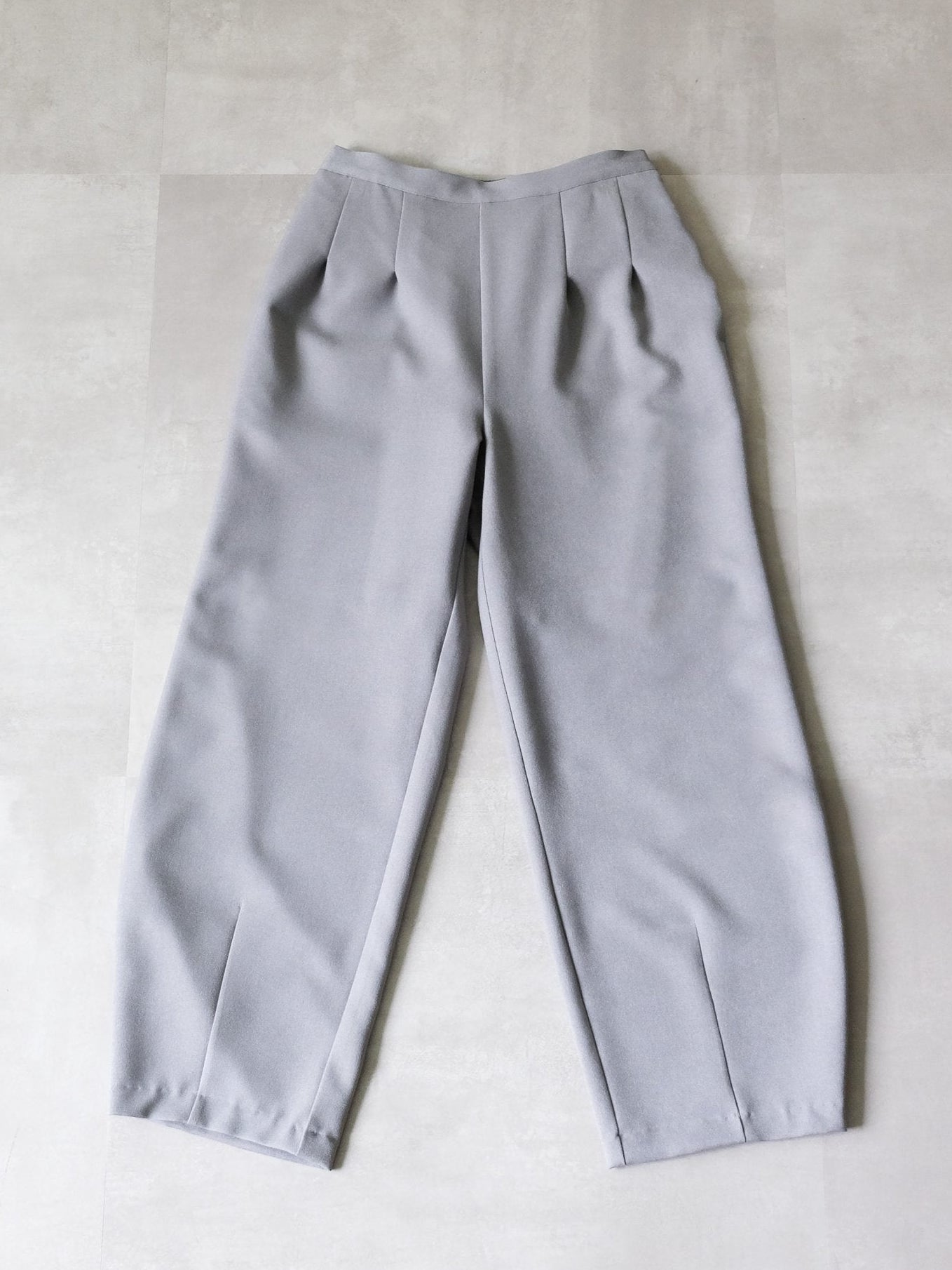 ヘムダーツカーブフォルムパンツ [608329] grey