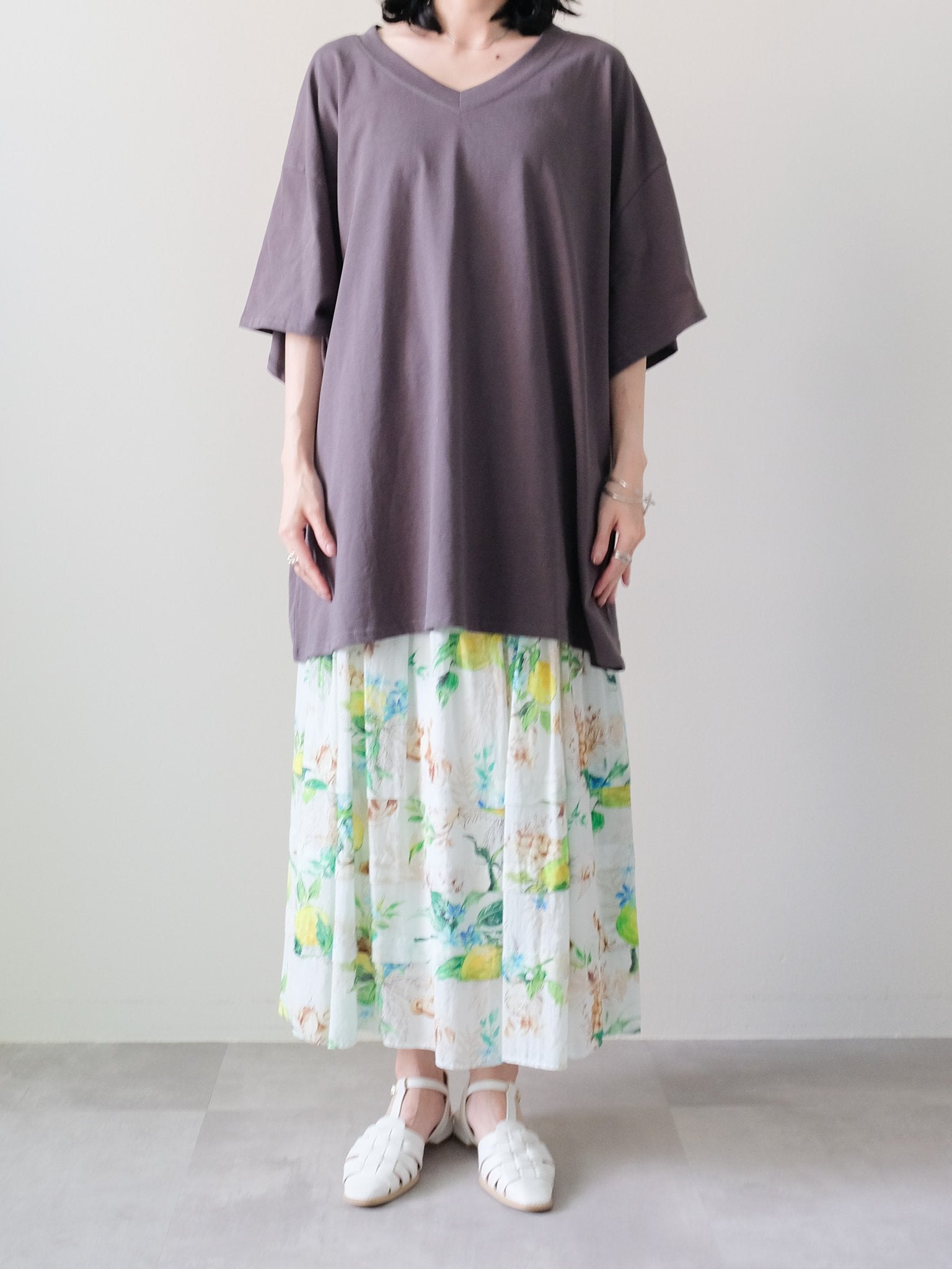 Loose V-neck Half Sleeve T-shirt(ルーズVネックハーフスリーブTシャツ)[601598]charcoal