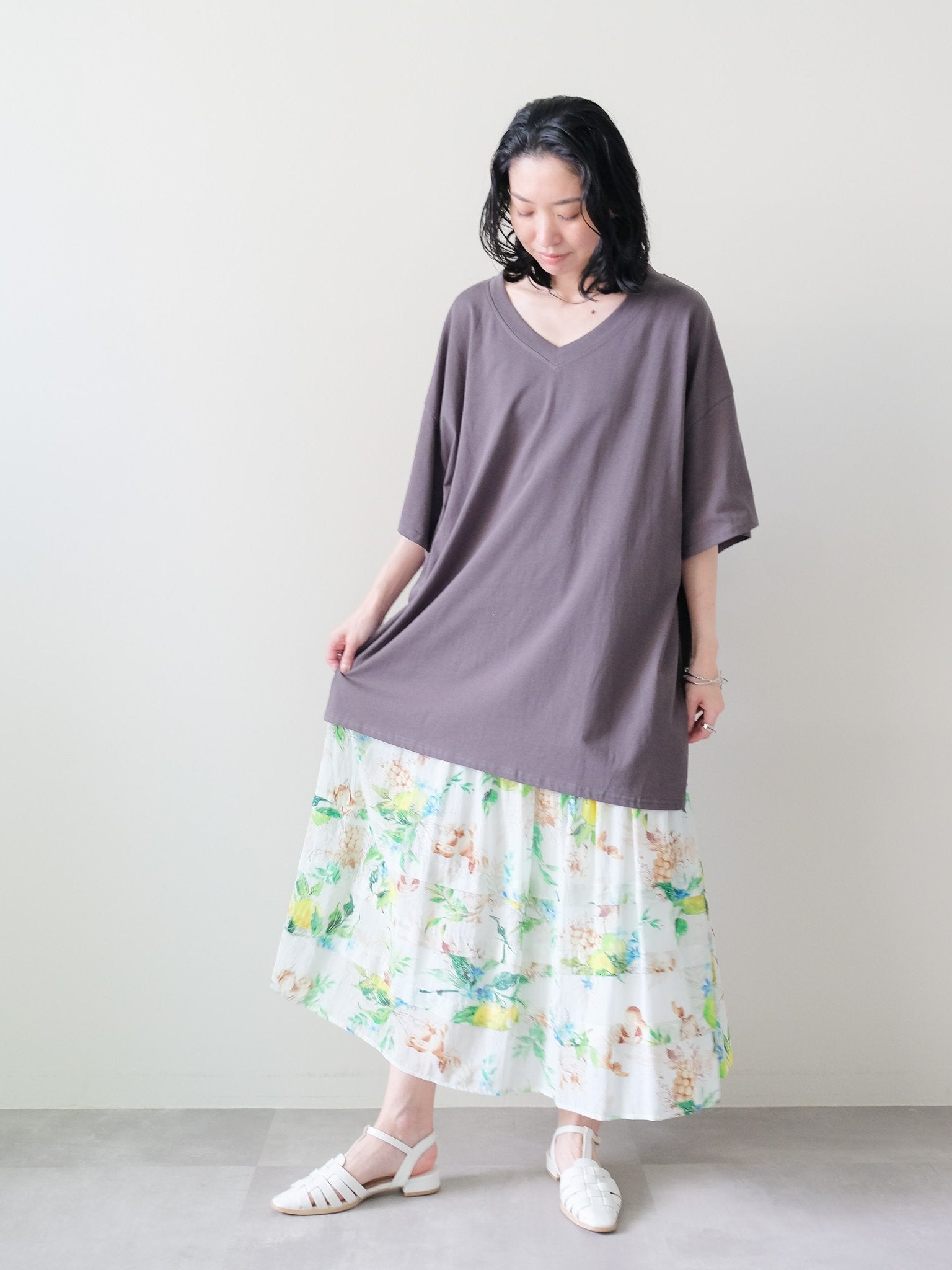 Loose V-neck Half Sleeve T-shirt(ルーズVネックハーフスリーブTシャツ)[601598]charcoal