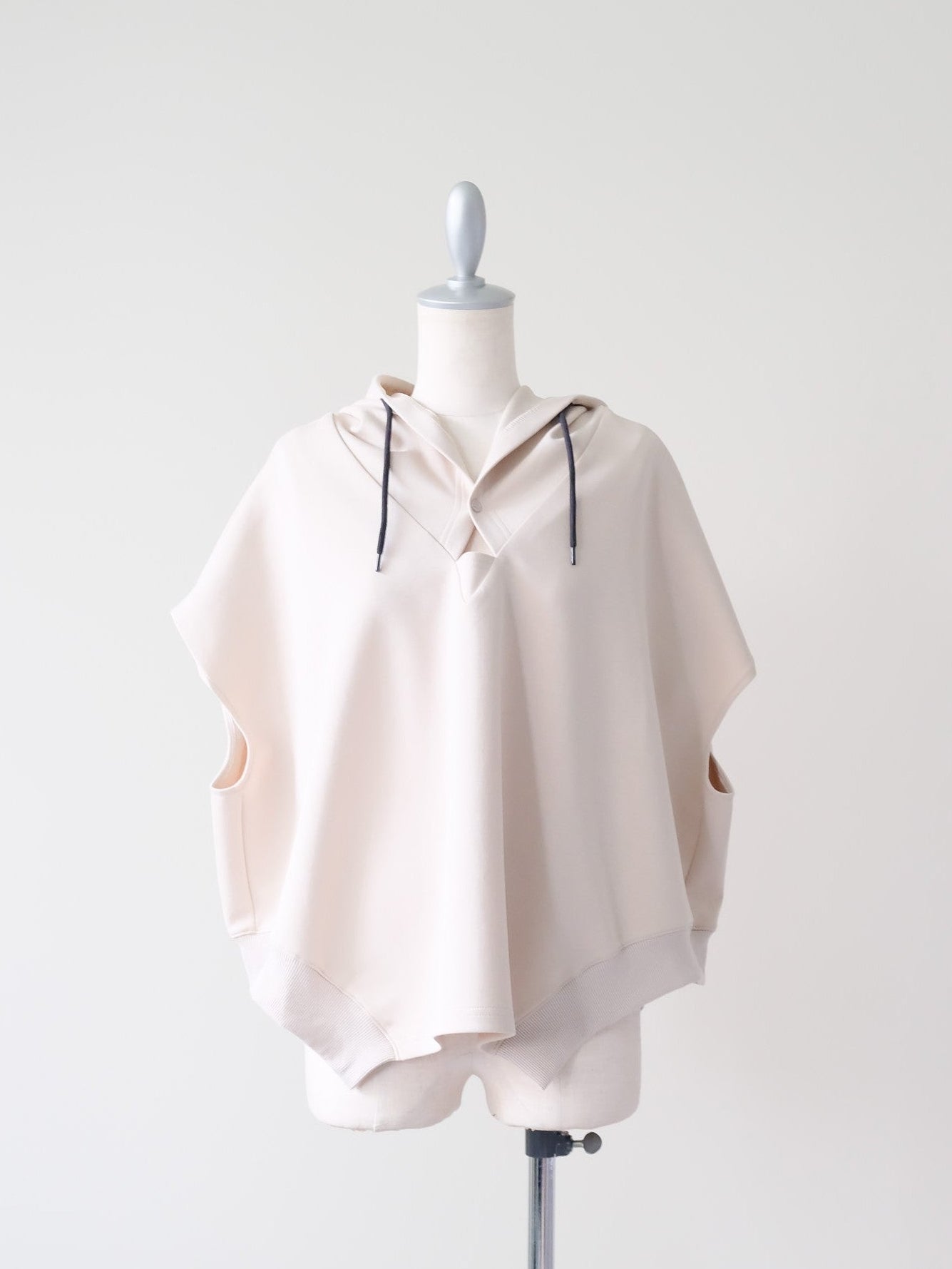 Sleeveless Hoodie Top(ノースリーブフーディー)[601572]light beige